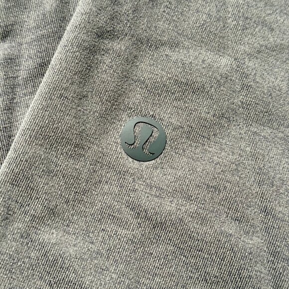 Lululemon Men's Fundamental Oversized Pocket T-Shirt - Grey - Picture 6 of 6